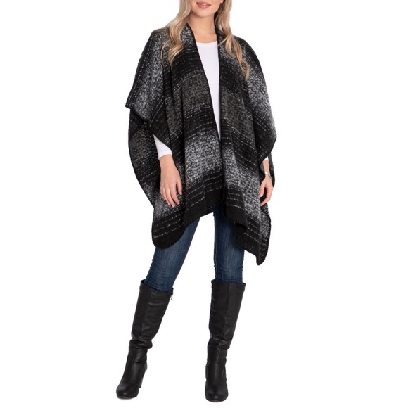 Woolrich Sweaters - Woolrich Black and White/Gray Poncho